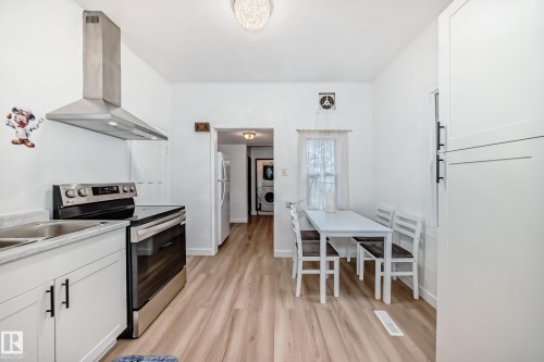 11331 92 Street, Edmonton, AB - Indoor