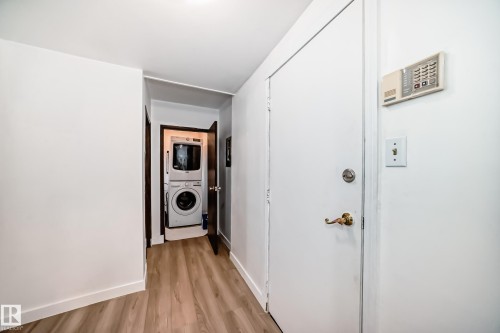 11331 92 Street, Edmonton, AB - Indoor Photo Showing Other Room