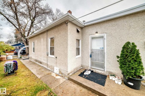11331 92 Street, Edmonton, AB - Outdoor