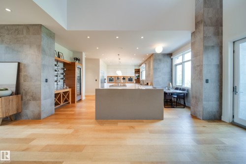 705 Howatt Drive, Edmonton, AB - Indoor Photo Showing Other Room