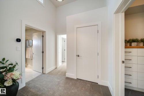 705 Howatt Drive, Edmonton, AB - Indoor Photo Showing Other Room