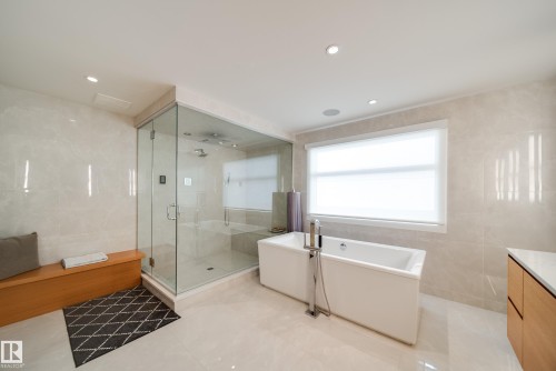 705 Howatt Drive, Edmonton, AB - Indoor Photo Showing Other Room