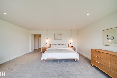 705 Howatt Drive, Edmonton, AB - Indoor Photo Showing Bedroom