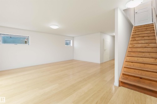 G 2740 Blatchford Road, Edmonton, AB - Indoor Photo Showing Other Room