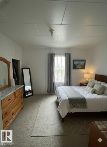 4928 50 Street, Gibbons, AB - Indoor Photo Showing Bedroom