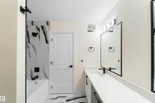 8319 81Ave, Edmonton, AB - Indoor