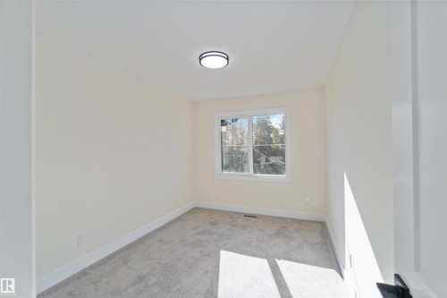 8319 81Ave, Edmonton, AB - Indoor Photo Showing Other Room