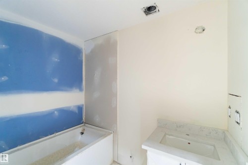 8319 81Ave, Edmonton, AB - Indoor