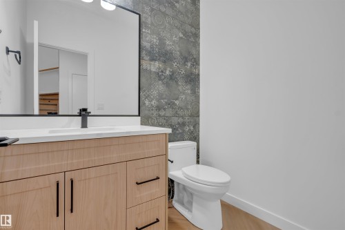 151 Graybriar Drive, Stony Plain, AB - Indoor Photo Showing Bathroom