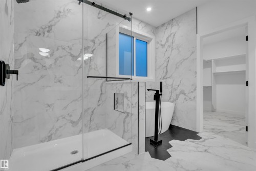 151 Graybriar Drive, Stony Plain, AB - Indoor Photo Showing Bathroom