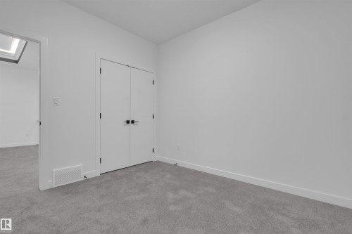 151 Graybriar Drive, Stony Plain, AB - Indoor Photo Showing Other Room