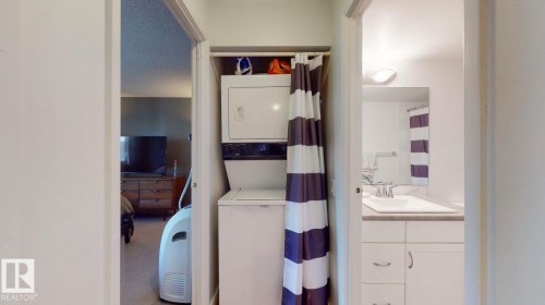 301 10175 109 Street, Edmonton, AB - Indoor Photo Showing Laundry Room