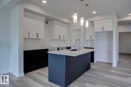 2831 191 Street, Edmonton, AB - Indoor Photo Showing Kitchen