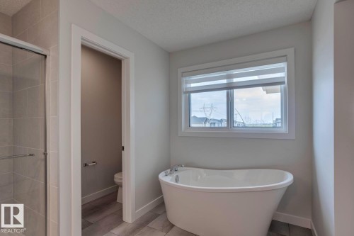 2831 191 Street, Edmonton, AB - Indoor Photo Showing Bathroom