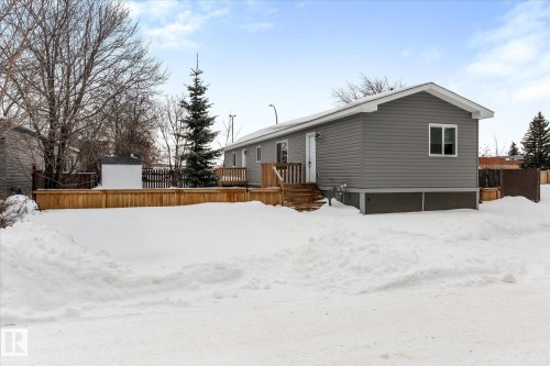 242 305 Calahoo Road  Spruce Grove, AB T7X 3L2