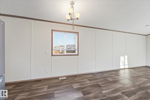 242 305 Calahoo Road, Spruce Grove, AB - Indoor Photo Showing Other Room