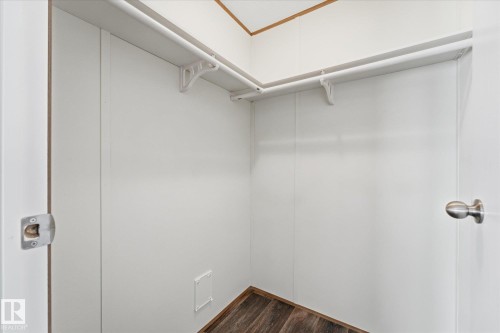 242 305 Calahoo Road, Spruce Grove, AB - Indoor