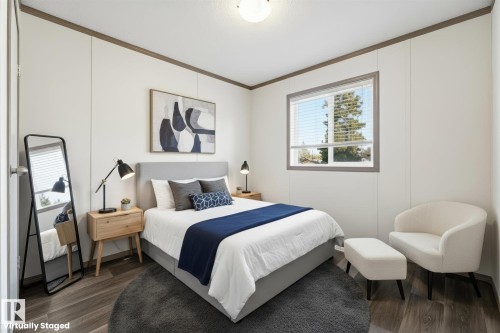 242 305 Calahoo Road, Spruce Grove, AB - Indoor Photo Showing Bedroom