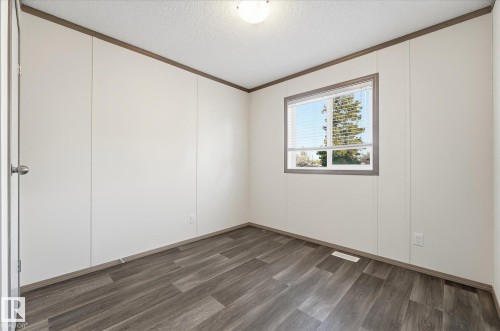 242 305 Calahoo Road, Spruce Grove, AB - Indoor Photo Showing Other Room