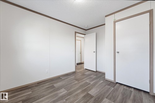 242 305 Calahoo Road, Spruce Grove, AB - Indoor Photo Showing Other Room