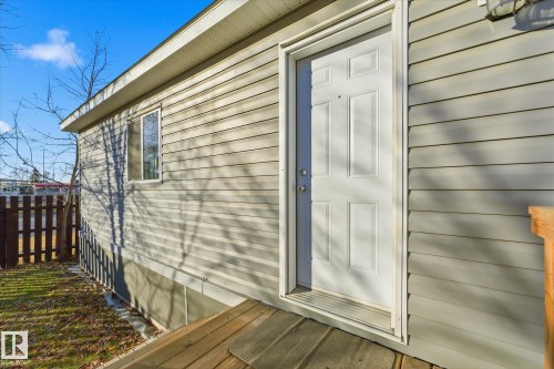 242 305 Calahoo Road, Spruce Grove, AB - Outdoor With Exterior