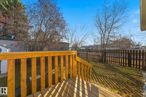 242 305 Calahoo Road, Spruce Grove, AB - Outdoor