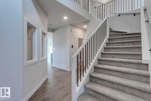 19011 20 Avenue, Edmonton, AB - Indoor Photo Showing Other Room