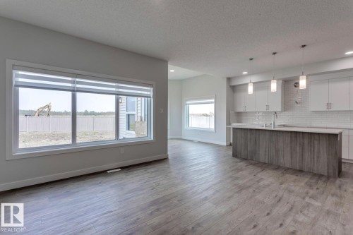 19011 20 Avenue, Edmonton, AB - Indoor Photo Showing Kitchen