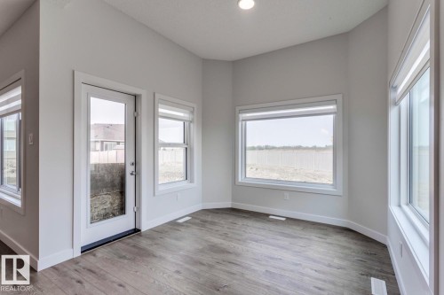 19011 20 Avenue, Edmonton, AB - Indoor Photo Showing Other Room