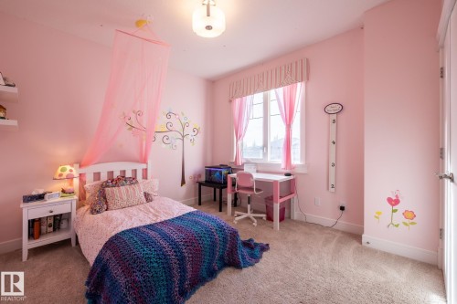 75 Nadine Way, St. Albert, AB - Indoor Photo Showing Bedroom