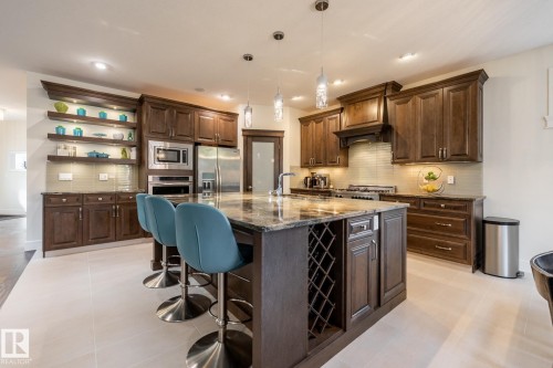 75 Nadine Way, St. Albert, AB - Indoor Photo Showing Kitchen With Upgraded Kitchen