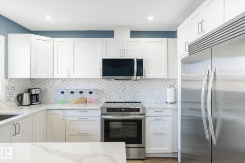 12707 92 Street, Edmonton, AB - Indoor Photo Showing Kitchen With Stainless Steel Kitchen With Upgraded Kitchen