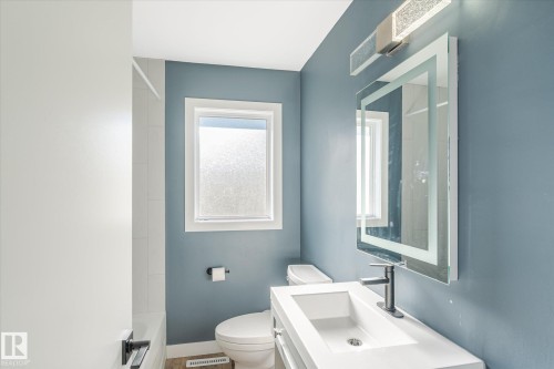 12707 92 Street, Edmonton, AB - Indoor Photo Showing Bathroom