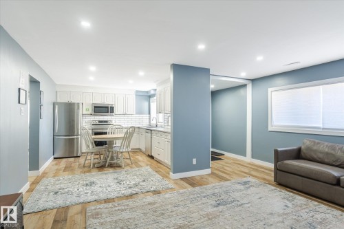 12707 92 Street, Edmonton, AB - Indoor Photo Showing Kitchen