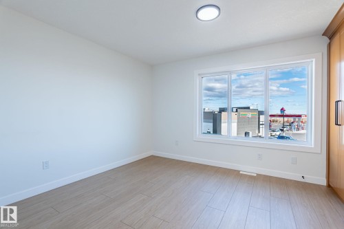 2003 154 Avenue, Edmonton, AB - Indoor Photo Showing Other Room