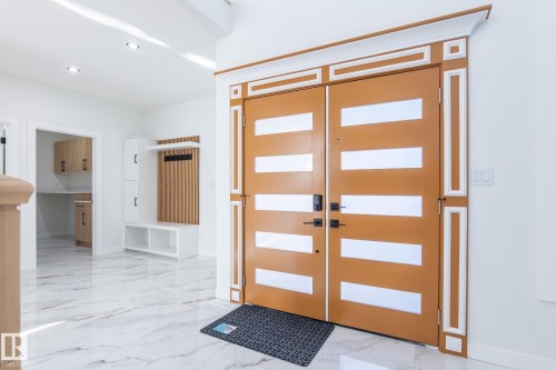 2003 154 Avenue, Edmonton, AB - Indoor Photo Showing Other Room