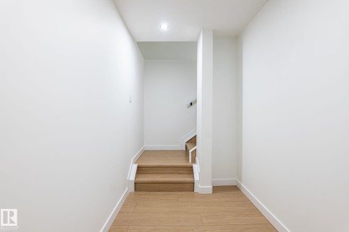 2003 154 Avenue, Edmonton, AB - Indoor Photo Showing Other Room