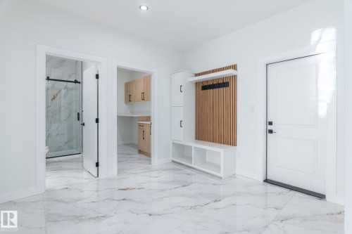 2003 154 Avenue, Edmonton, AB - Indoor Photo Showing Other Room