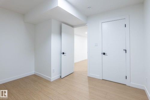 2003 154 Avenue, Edmonton, AB - Indoor Photo Showing Other Room