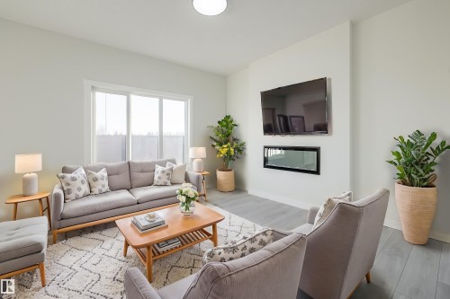 403 157 Avenue, Edmonton, AB - Indoor Photo Showing Living Room