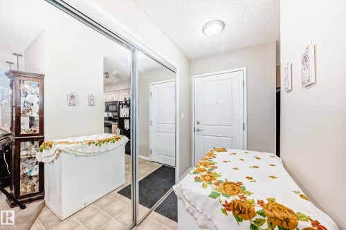 102 13907 136 Street Nw, Edmonton, AB - Indoor