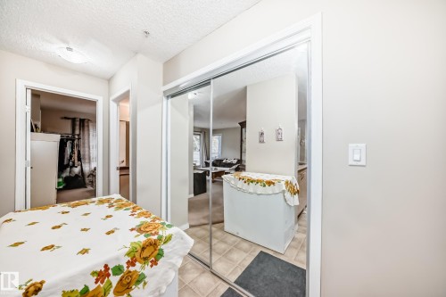 102 13907 136 Street Nw, Edmonton, AB - Indoor