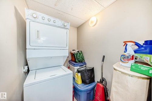102 13907 136 Street Nw, Edmonton, AB - Indoor Photo Showing Laundry Room