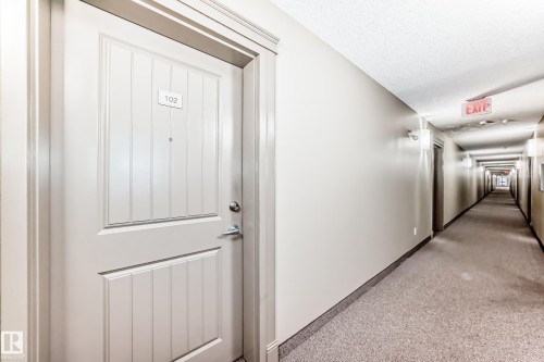102 13907 136 Street Nw, Edmonton, AB - Indoor Photo Showing Other Room