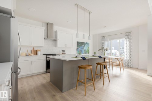 4572 Chegwin Wynd, Edmonton, AB - Indoor Photo Showing Kitchen With Upgraded Kitchen