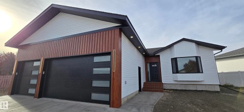 5706 43a Street  Vegreville, AB T9C 1V8