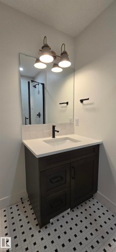 5706 43A Street, Vegreville, AB - Indoor Photo Showing Bathroom