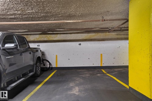 1602 12303 Jasper Avenue Nw, Edmonton, AB - Indoor Photo Showing Garage