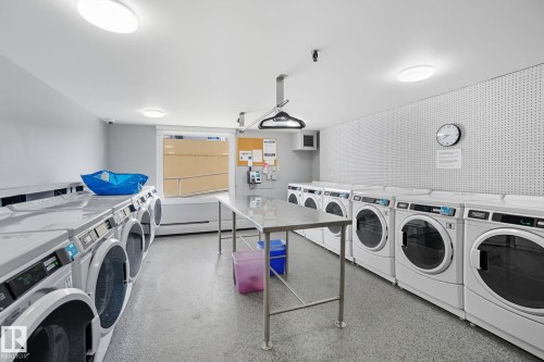 1602 12303 Jasper Avenue Nw, Edmonton, AB - Indoor Photo Showing Laundry Room