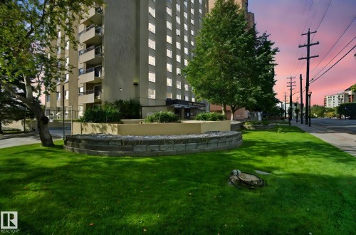 1602 12303 Jasper Avenue Nw, Edmonton, AB - Outdoor